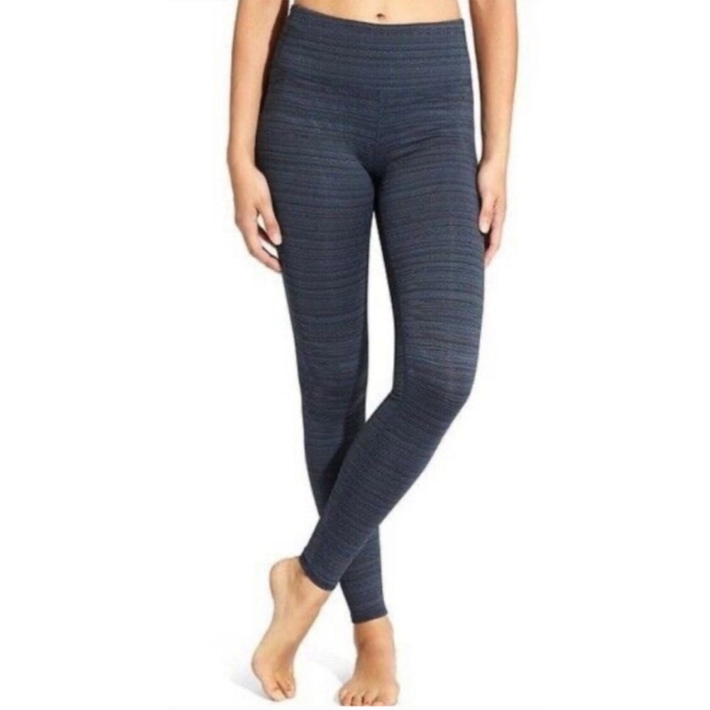 Like New Athleta 'Chaturanga' Navy / Black Jacquard Textured Legging - XS